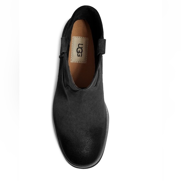 UGG Boot - Picture 5 of 16